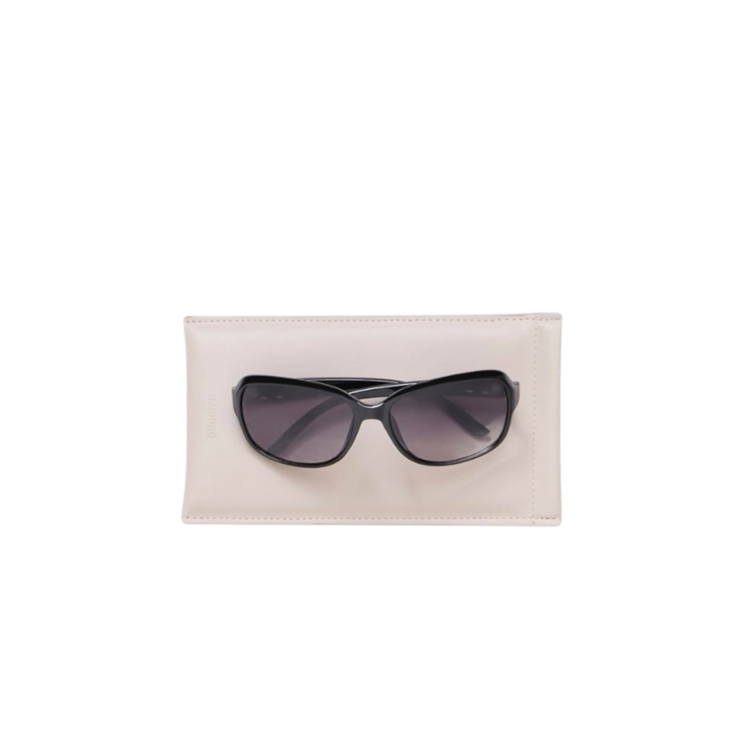 B Young Wiya Oval Black Sunglasses