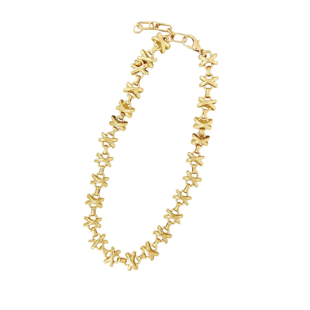 Envy Short Criss Cross Chain Necklace Gold