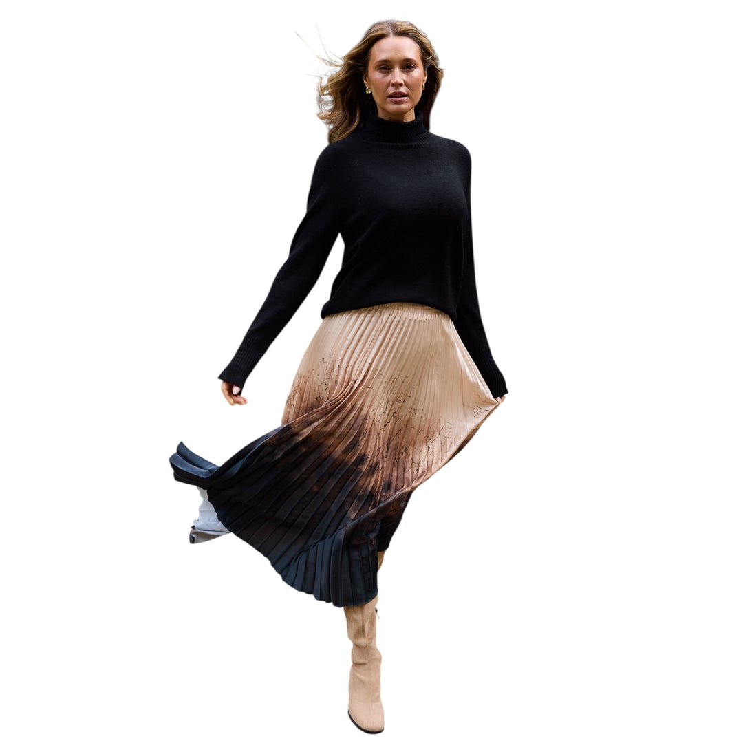 Brave+True Alias Pleated Skirt Calligraphy