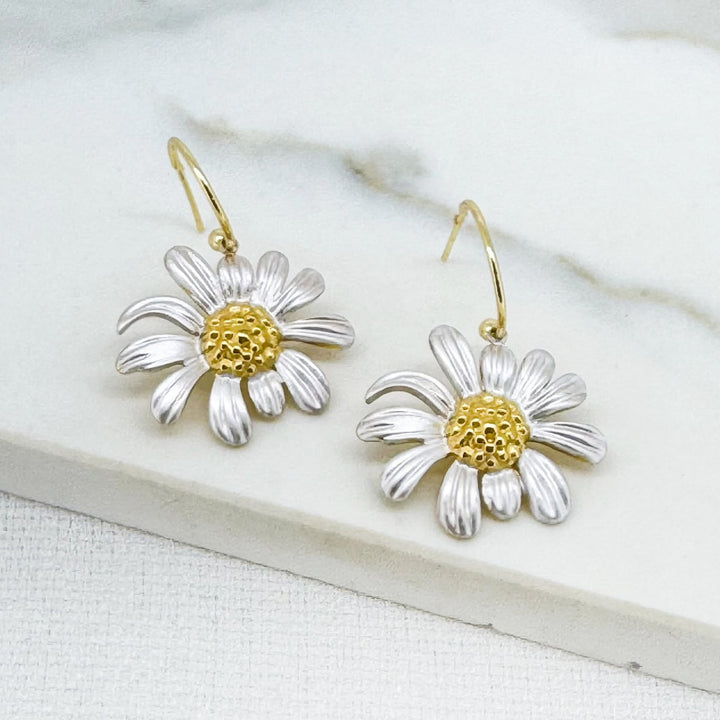 Envy Daisy Dropper Earring White & Yellow