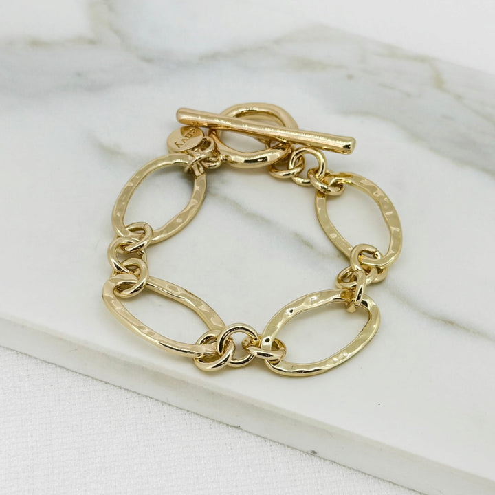 Envy Large Loop T-Bar Bracelet Gold