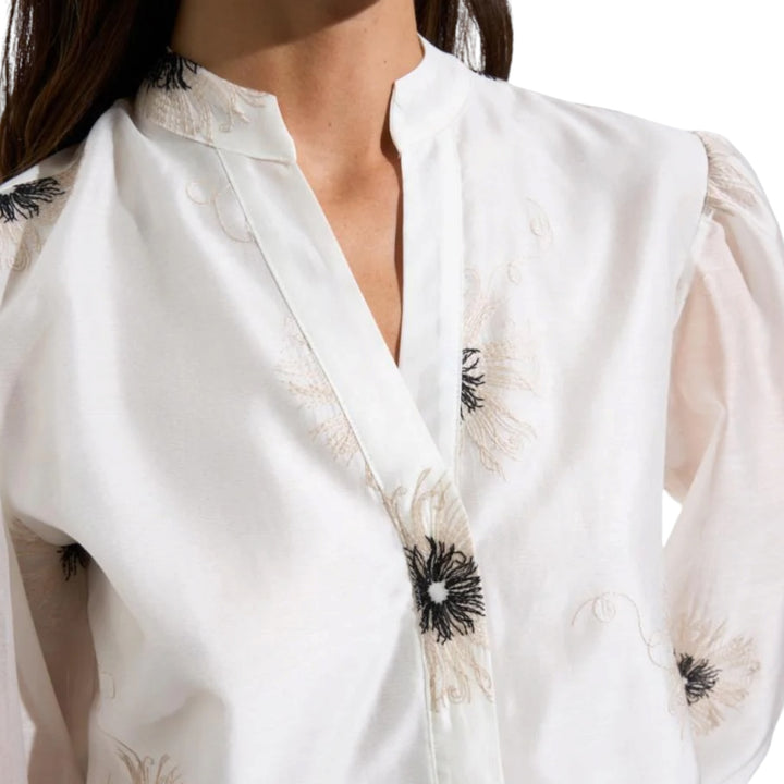 Bariloche Azogue Flower Blouse Off-White