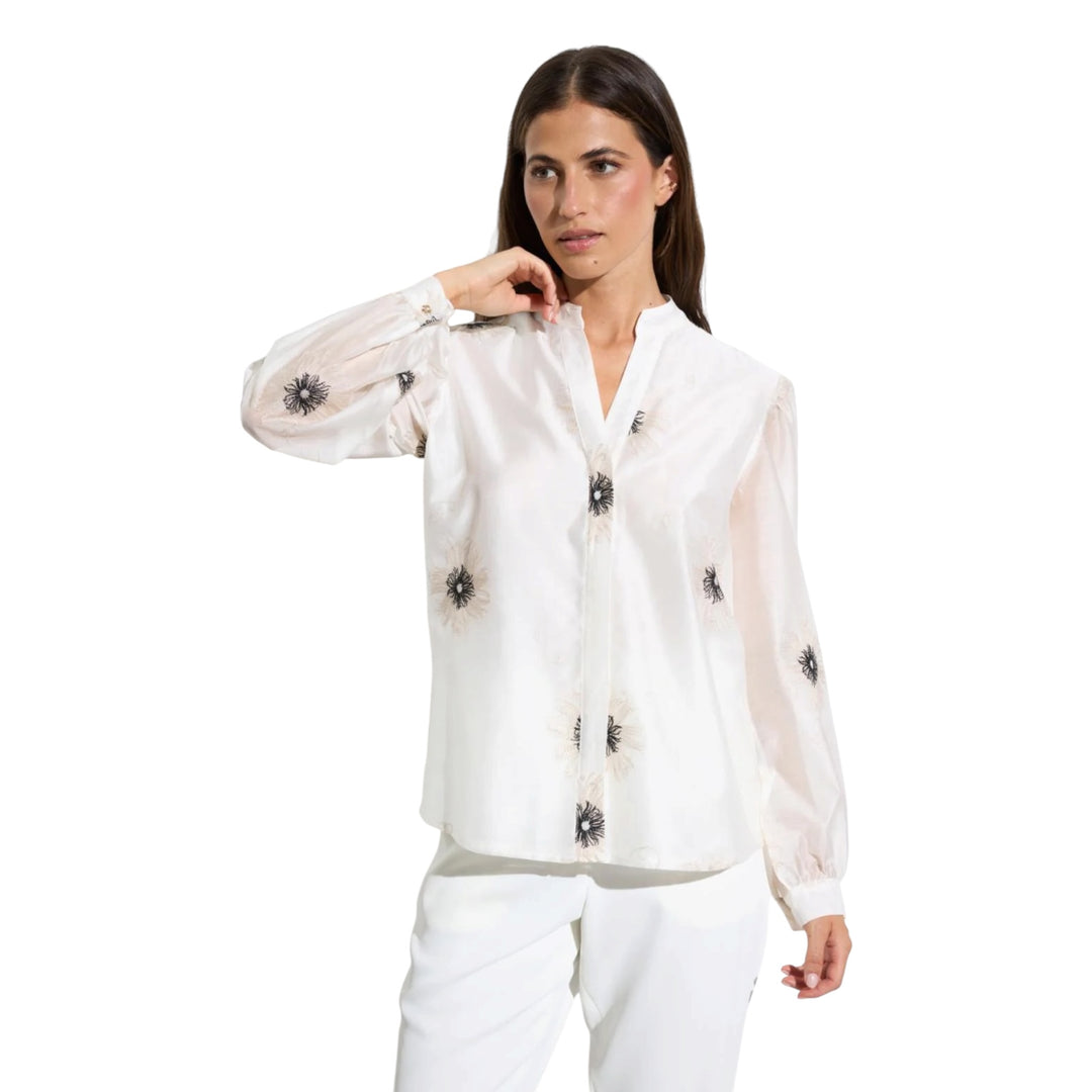 Bariloche Azogue Flower Blouse Off-White