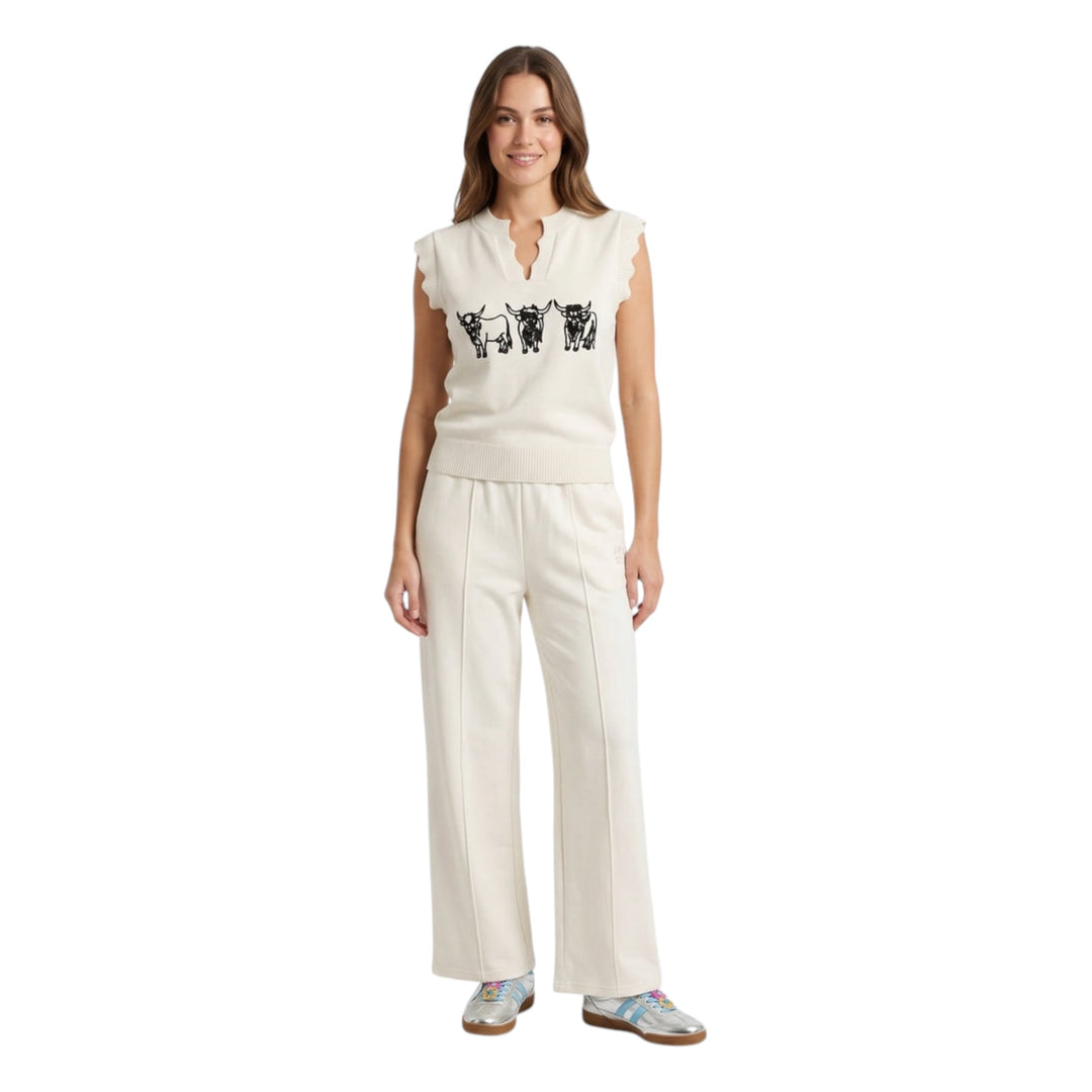 Alice Collins Highland Cattle Slipover Winter White