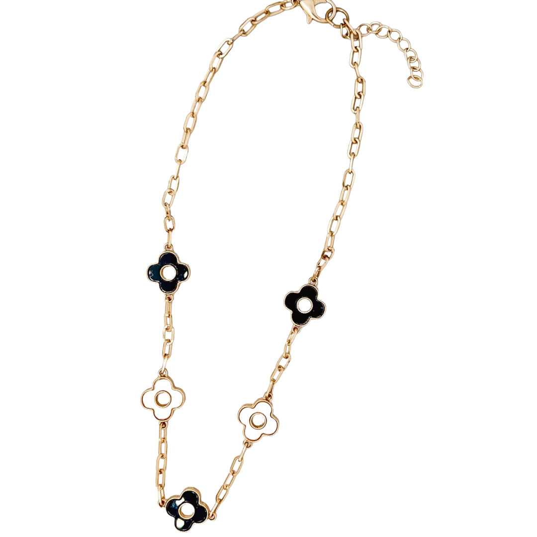 Envy Short Clover Necklace Black and White