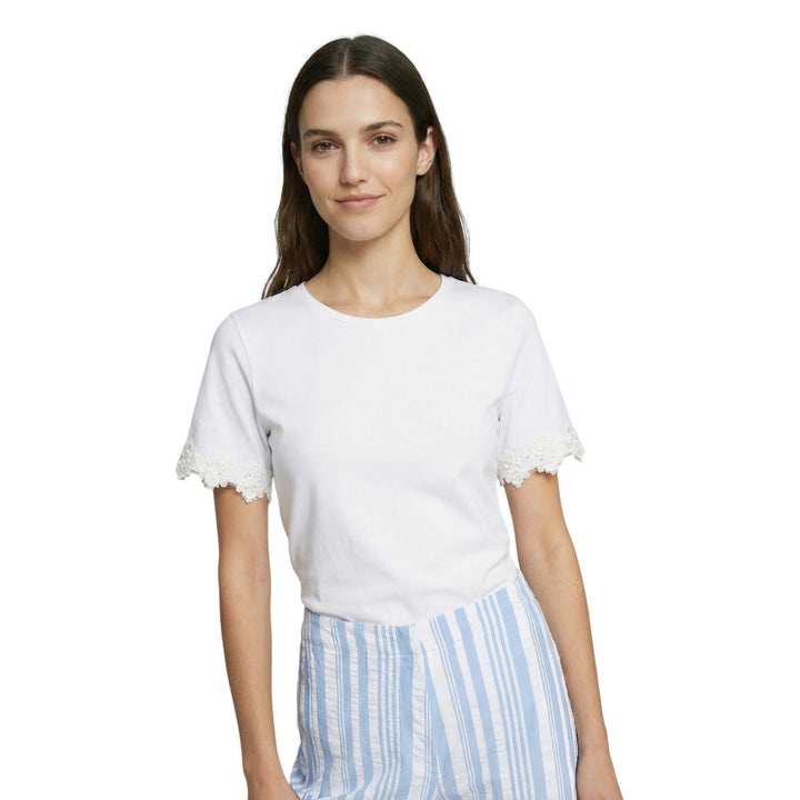Vilagallo White T-Shirt with Lace Sleeves