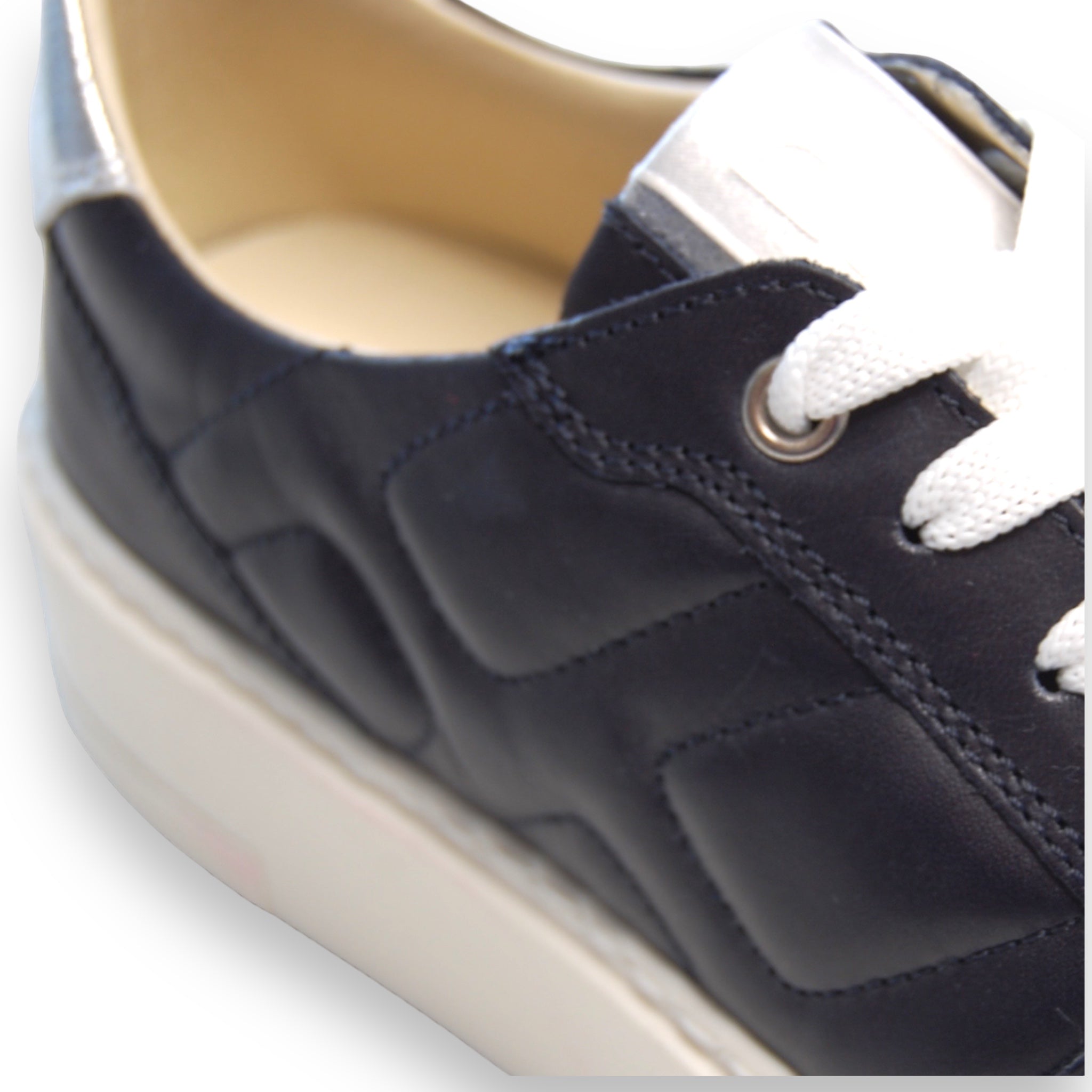 DL Sport Quilted Leather Sneaker Navy style 5608-detail